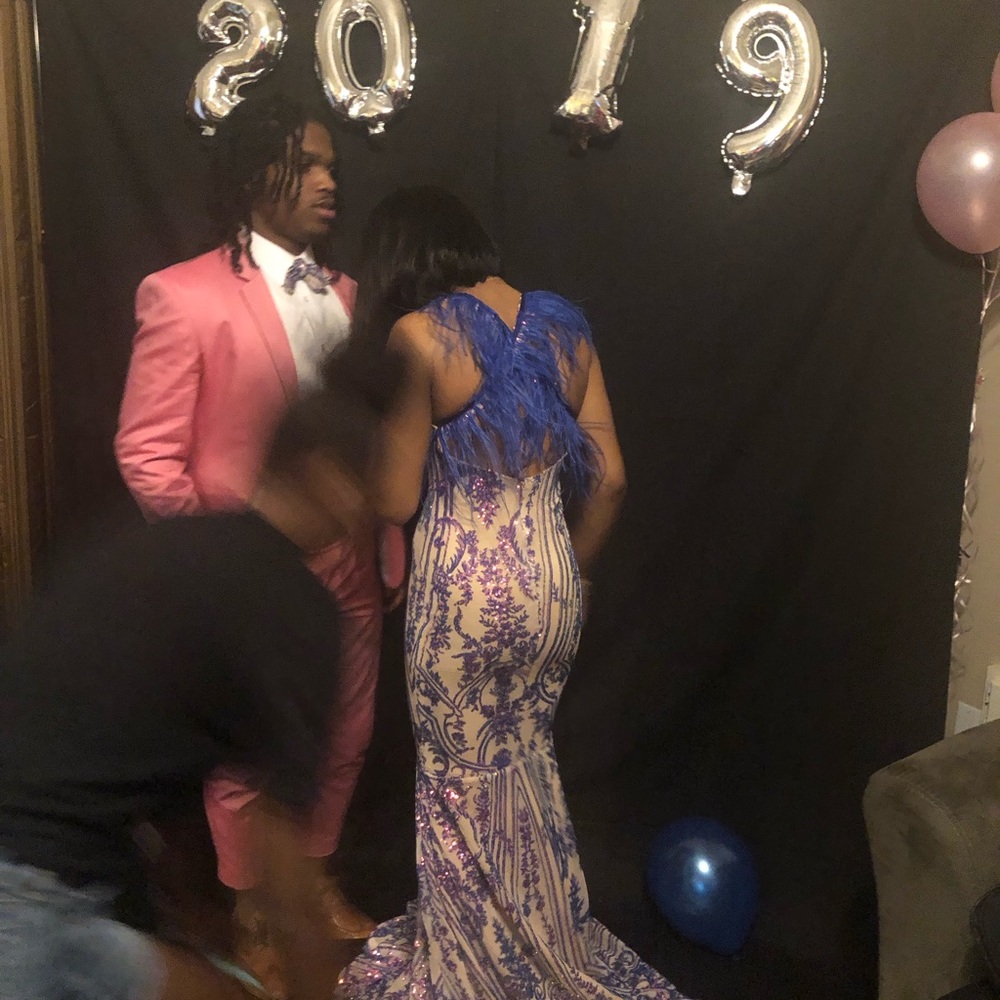 Prom dress - Picture 3 of 8